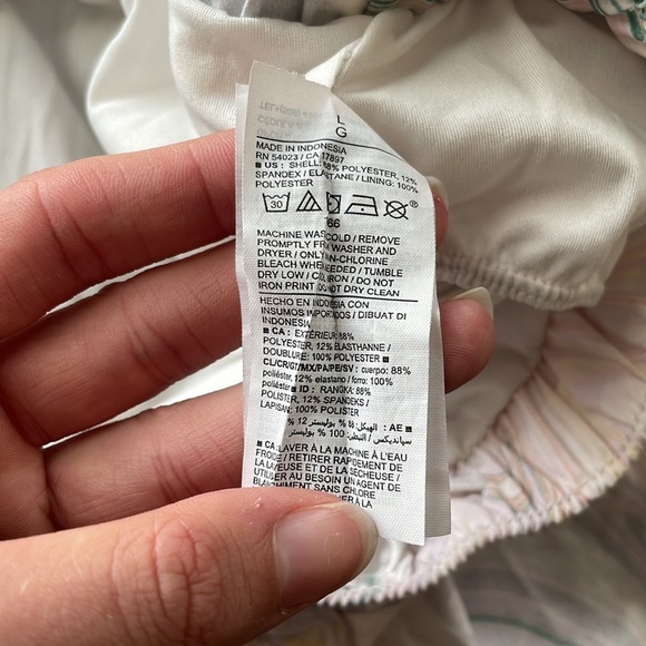 Women’s Old Navy Active Athletic Shorts Lined size large - Picture 8 of 9